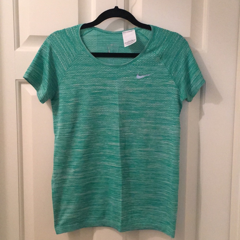 Nike dry fit top